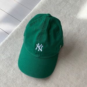 Green Yankees dad baseball cap